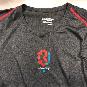 Saucony Women’s Running Tee - Size L
